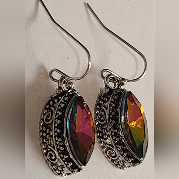 VINTAGE 3D RAINBOW IRIDESCENT TOPAZ CRYSTAL ANTIQUE SILVER DESIGN EARRINGS - Picture 13 of 17
